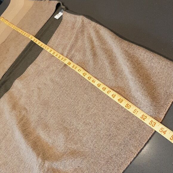 Viola Firenze Made in Italy Shawl - Picture 6 of 7